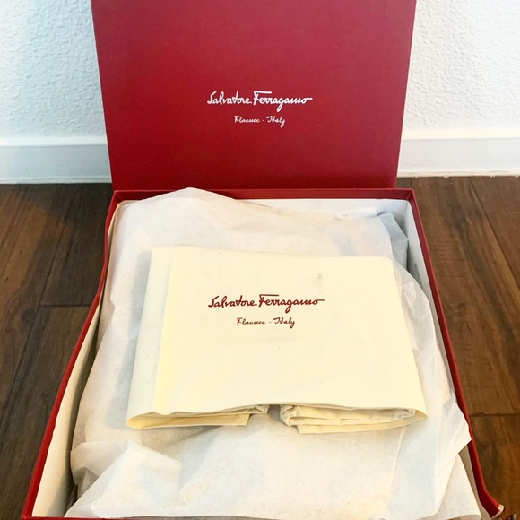 BRAND NEW Salvatore Ferragamo Suede Black Sandal - Picture 8 of 11